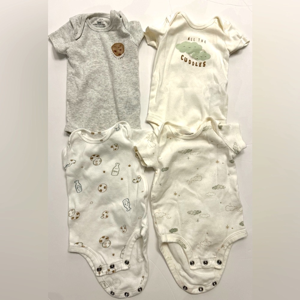4x Carter’s Cuddles Baby Onesie Set - Gray and Cream